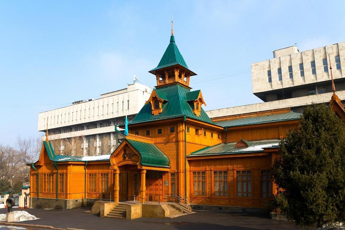 Nadezhda Apartments On Gogol Street 117 Almaty Eksteriør bilde